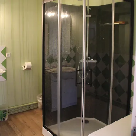 Maison De Caractère Avec Piscine Hébergement de vacances Chambon-sur-Dolore