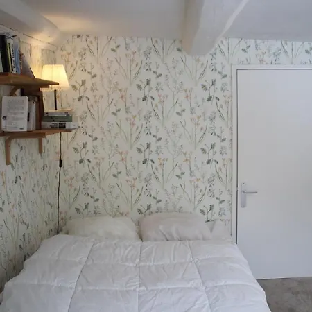 Maison De Caractère Avec Piscine Hébergement de vacances Chambon-sur-Dolore